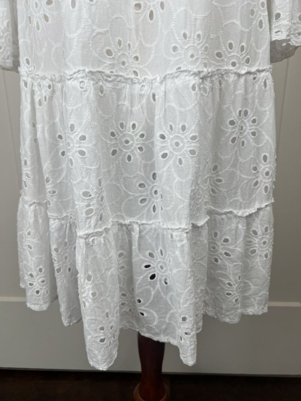 Valentina Naldi Italy White Eyelet Dress Tiered Bell Sleeve Cotton Medium - Picture 3 of 13